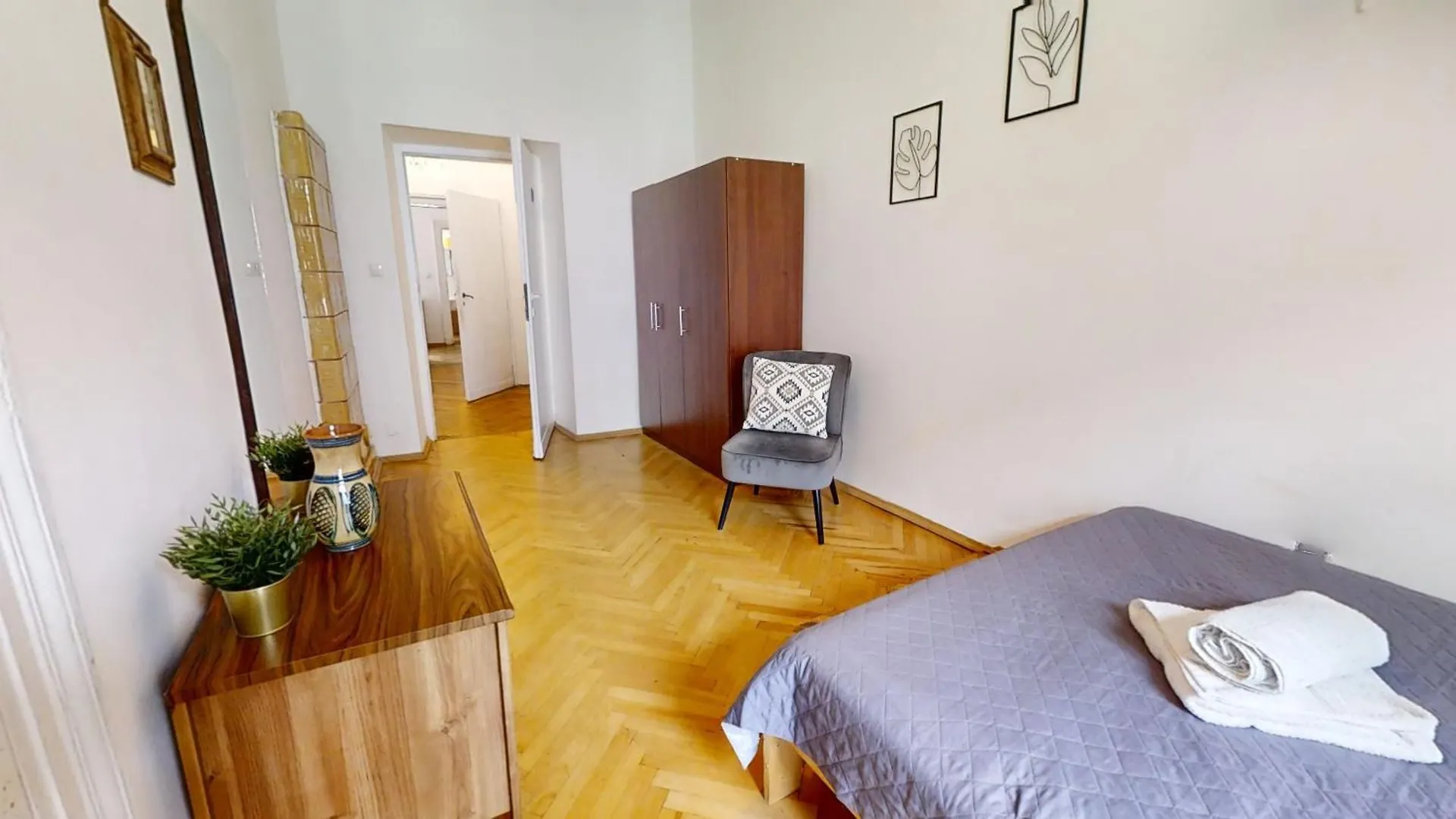 Flowers Flat In The Tenement Varšava
